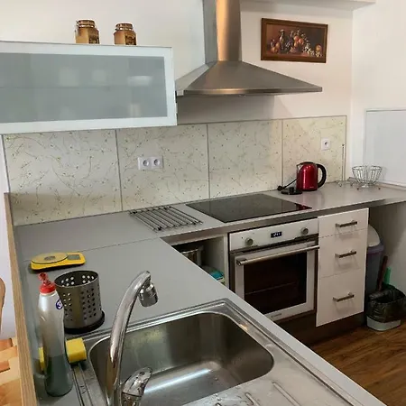 Apartament Arboria *