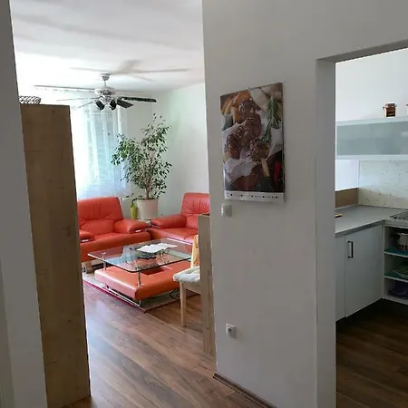 Apartament Arboria Nagyszombat